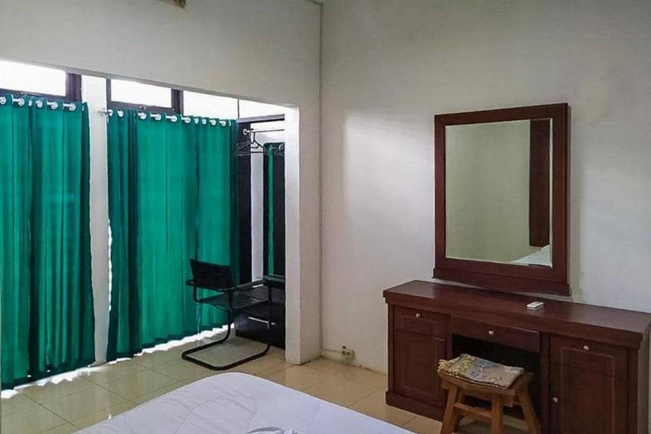 Graha Ht Sumantri Mitra Reddoorz Hotel Tasikmalaya Buitenkant foto